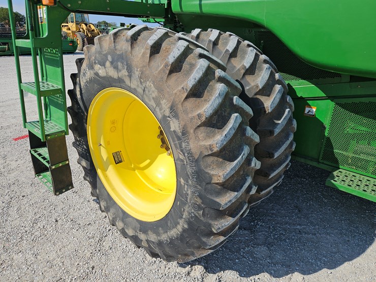 2004-john-deere-9660-sts-image-15