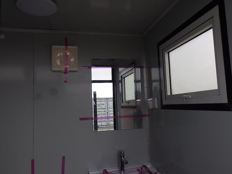 portable-toilet-w/-shower-image-13