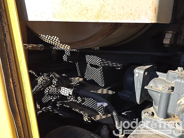 2019-komatsu-d65pxi-18-image-44