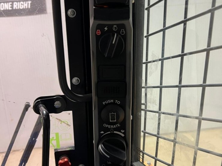 2021-case-tv620b-image-27