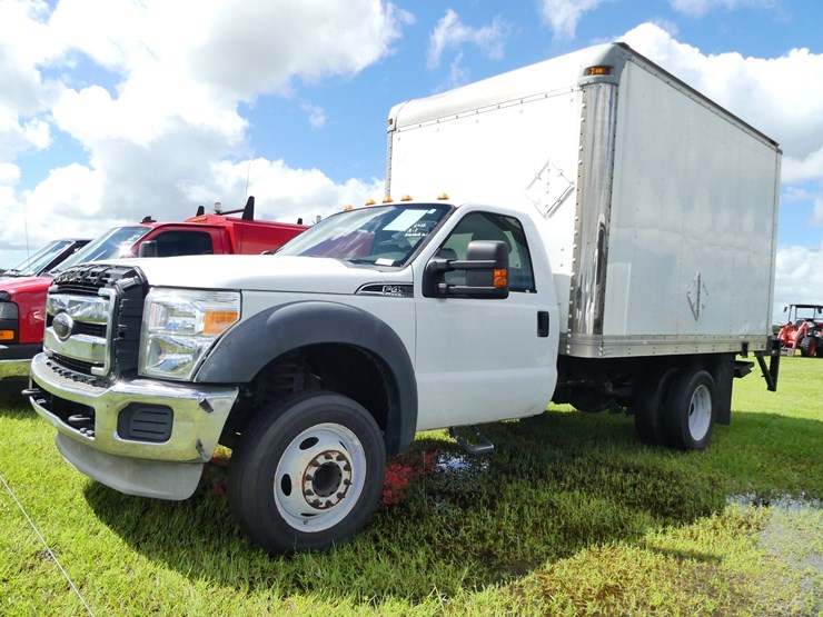 2012-ford-f450-xlt-image-2