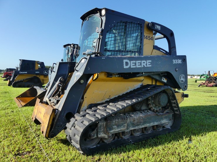 deere-333e-image-2