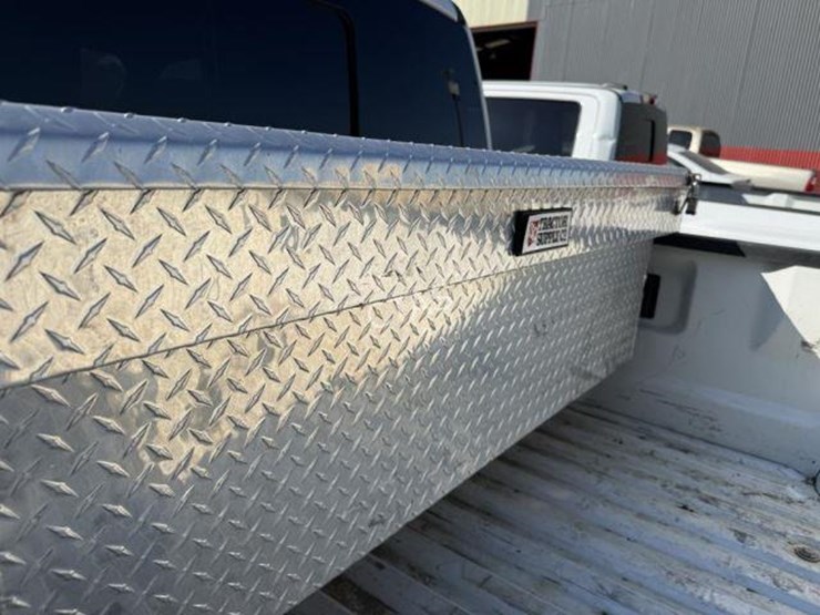 2021-ford-f350-image-17
