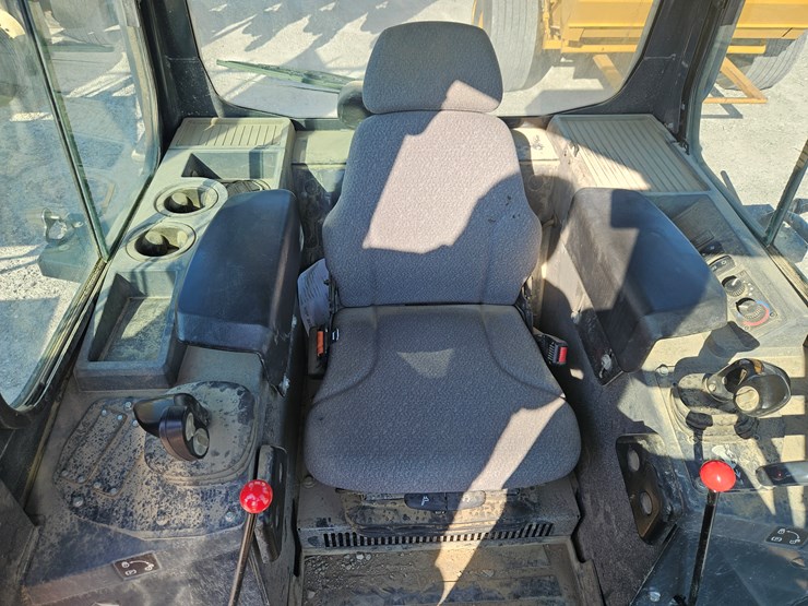 2017-deere-650k-xlt-image-19