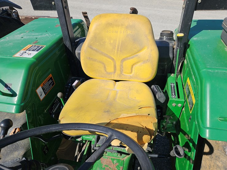 2009-john-deere-5065e-image-14