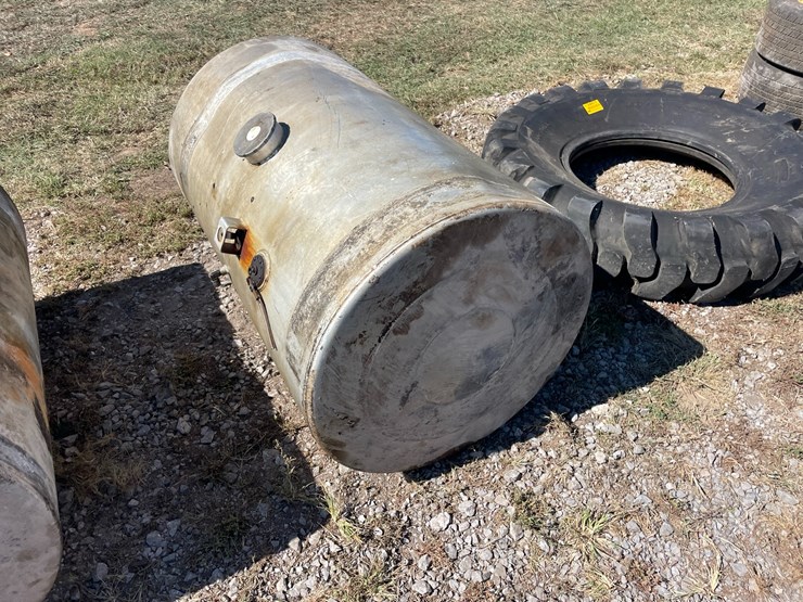 #2008-•-~100-gallon-aluminum-fuel-tank-inv#-29958-image-3