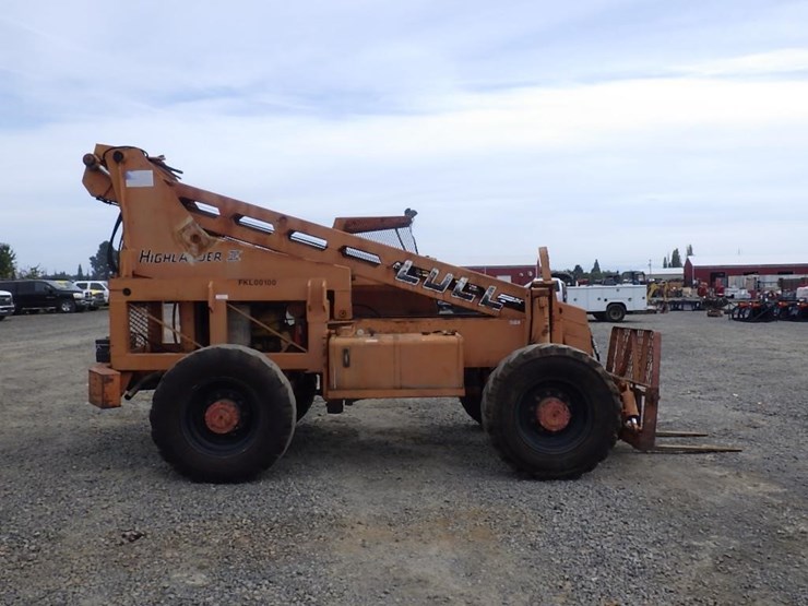lull-644tt-34-telescopic-reach-lift-image-3