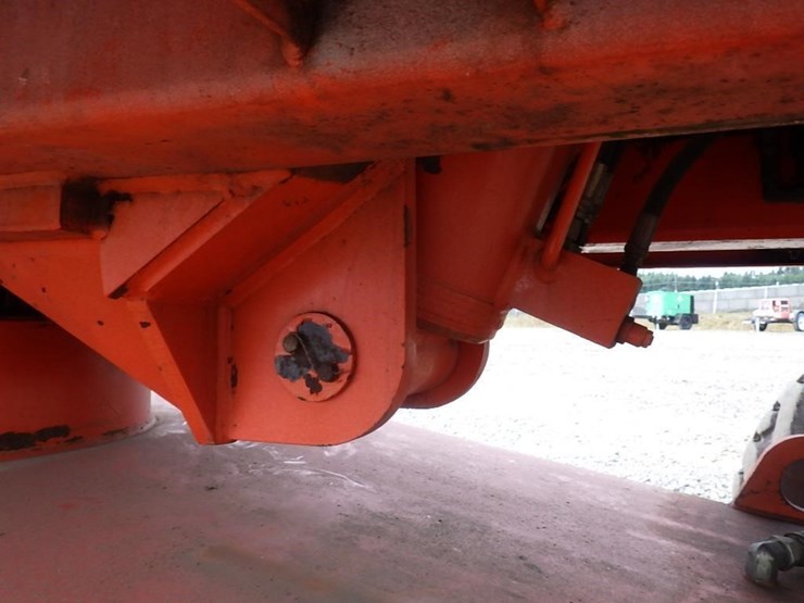 snorkel-telescopic-boom-lift-image-31