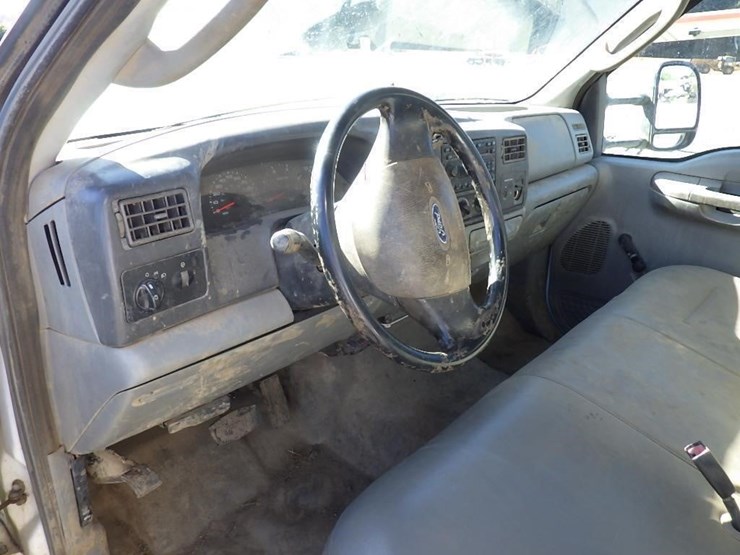 2003-ford-f450-image-19