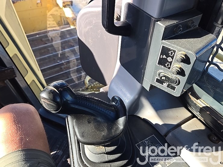 2019-komatsu-d65pxi-18-image-59