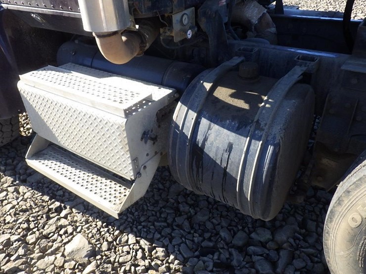 2009-international-5900i-17'-3-axle-dump-truck-image-20