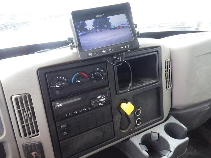 2015-international-durastar-4300-image-24
