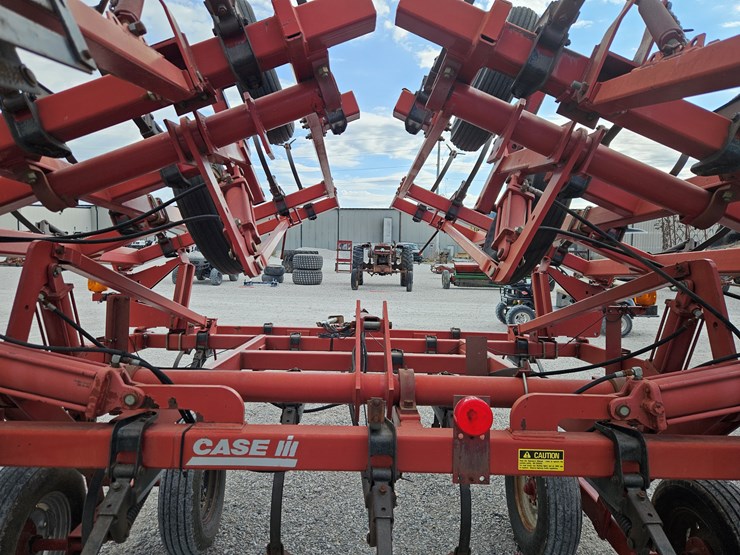 case-ih-4300-image-8