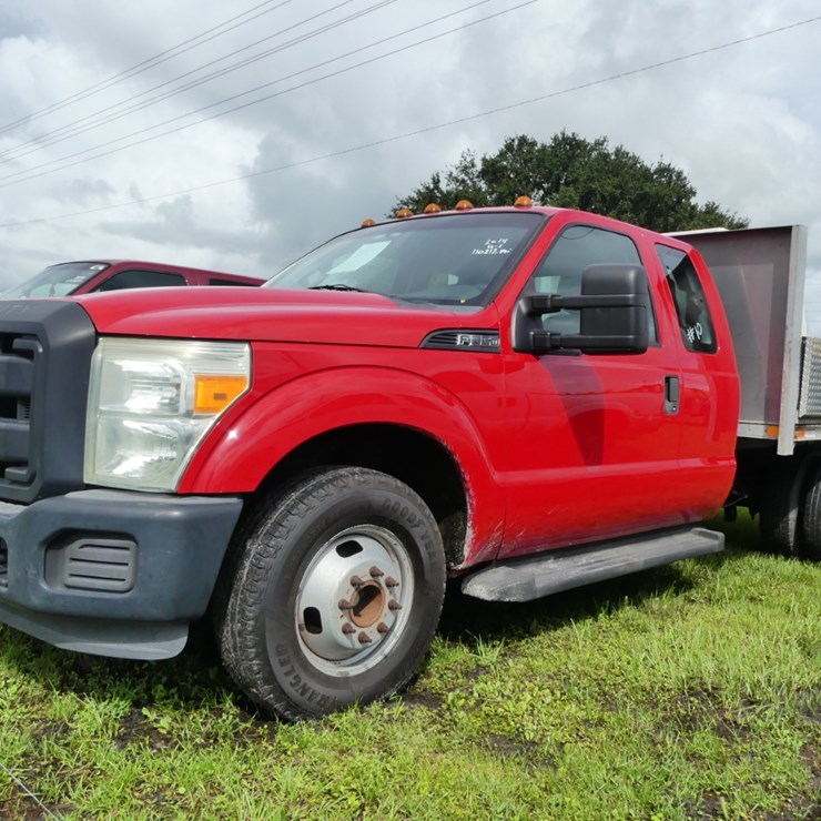 2014 FORD F350 XL