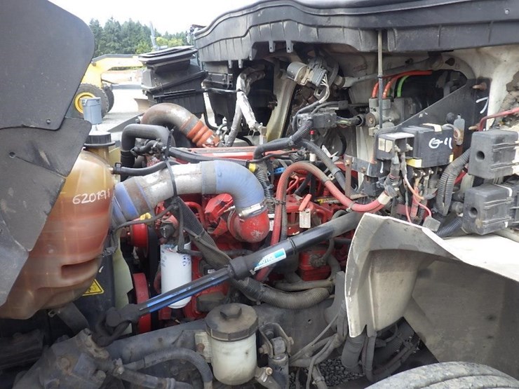 2015-international-durastar-4300-image-13
