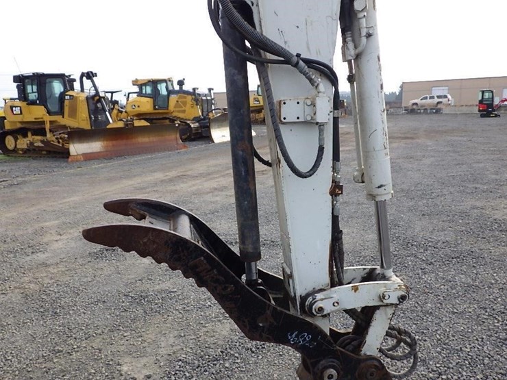 takeuchi-tb240-image-20