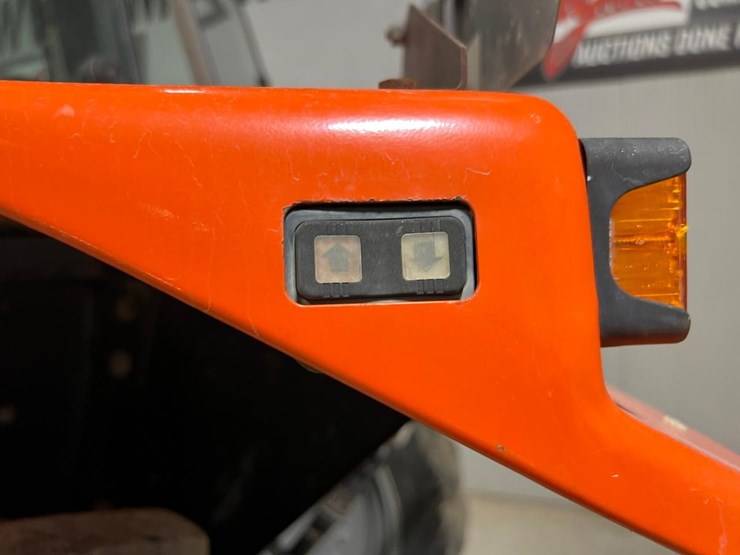 agco-lt70-image-11