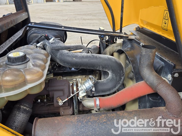 2017-jcb-930-image-39