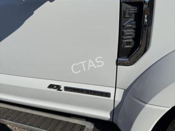 2022-ford-f450-image-6