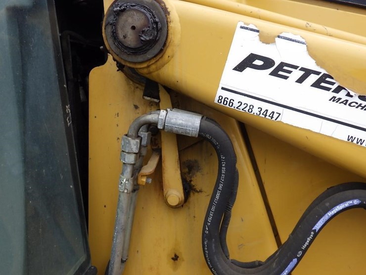 caterpillar-420d-image-31