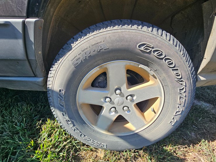 2002-jeep-grand-cherokee-image-61