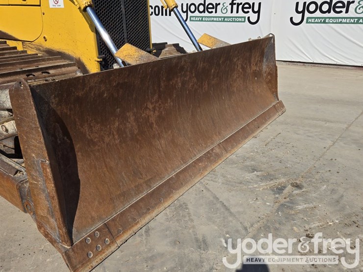 2022-komatsu-d65px-18-image-10