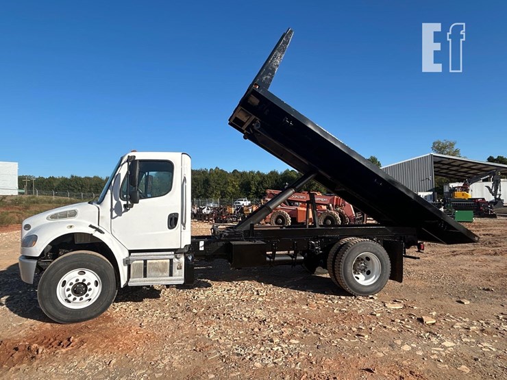 2018-freightliner-business-class-m2-106-image-36