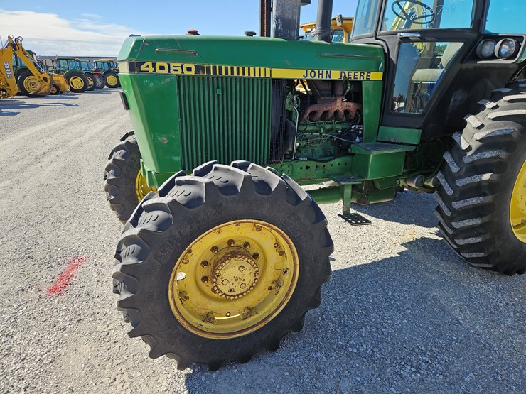 1986-john-deere-4050-image-19