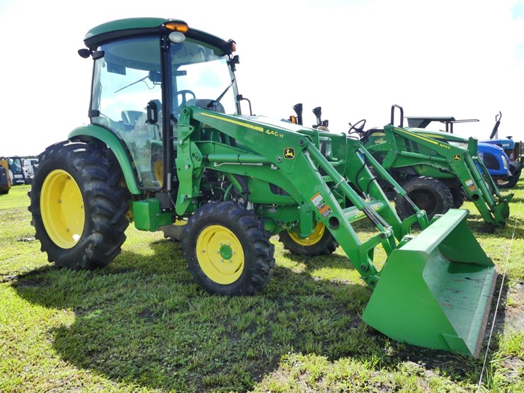 john-deere-4066r-image-2