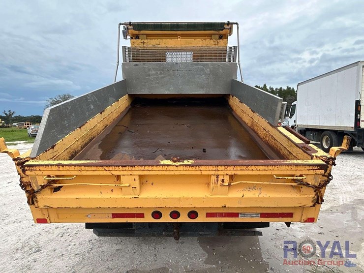 2013-international-durastar-4300-image-10