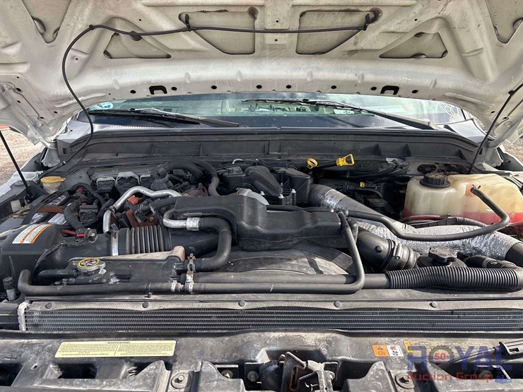 2016-ford-f550-image-13