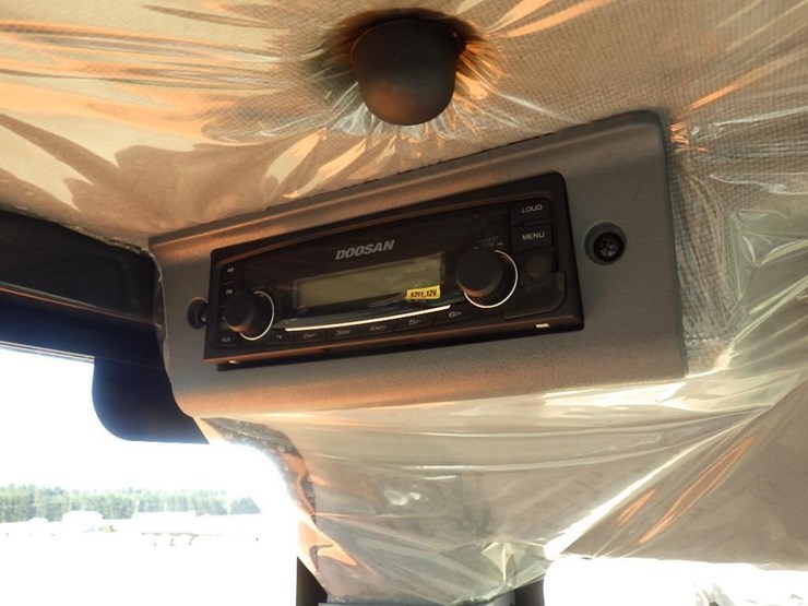 doosan-dx85r-3-image-25