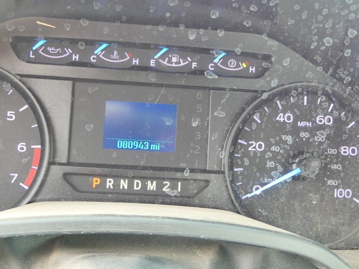 2019-ford-f350-xl-image-14
