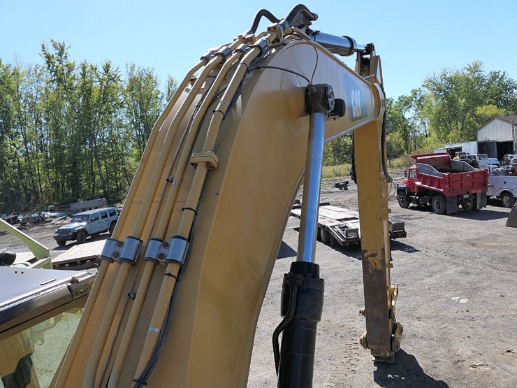 2013-caterpillar-336e-image-36
