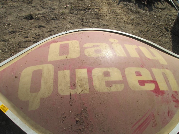 #2041-•-8'x5'-dairy-queen-sign-inv#-29932-image-3