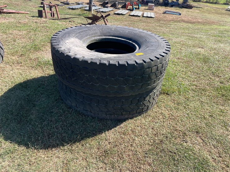 #2037-•-lot-of-(2)-445/95r25-industrial-tires-inv#-29766-image-1