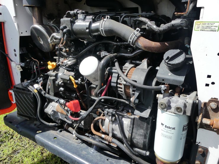 2021-bobcat-s740-image-7