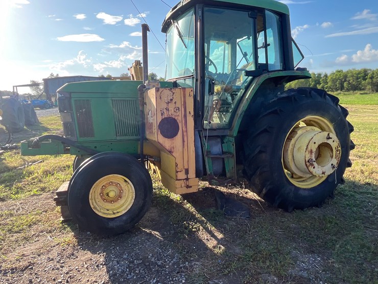 #115-•-john-deere-tractor-with-side-cutter-image-4