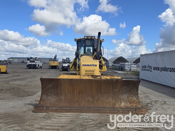 2018-komatsu-d61pxi-24-image-8