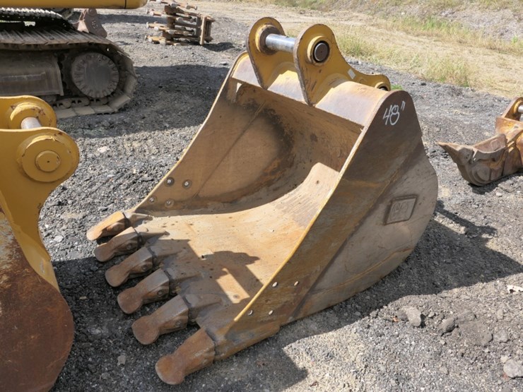 caterpillar-317-image-1