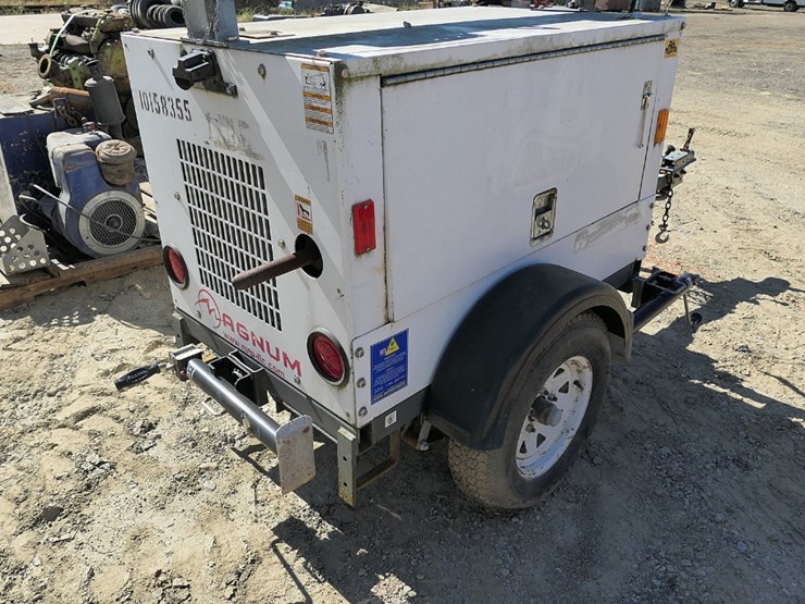 magnum-3060-light-plant,-sn:1304650,-diesel,-4-light,-6kw/-240v-image-5