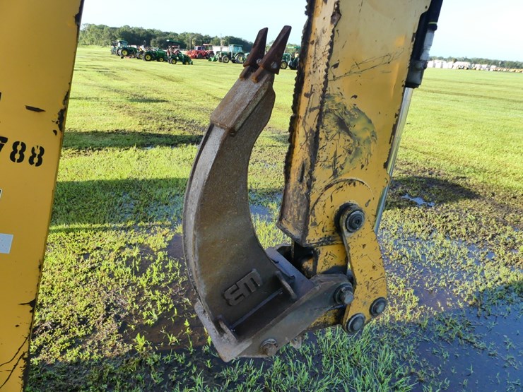 caterpillar-420f2-it-image-9