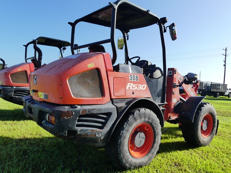 2020-kubota-r530-image-3