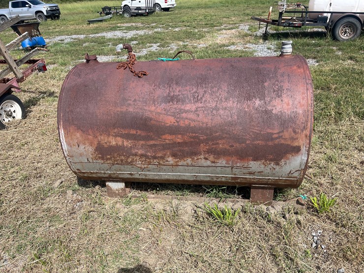 #182-•-metal-fuel-tank-on-skids-image-1