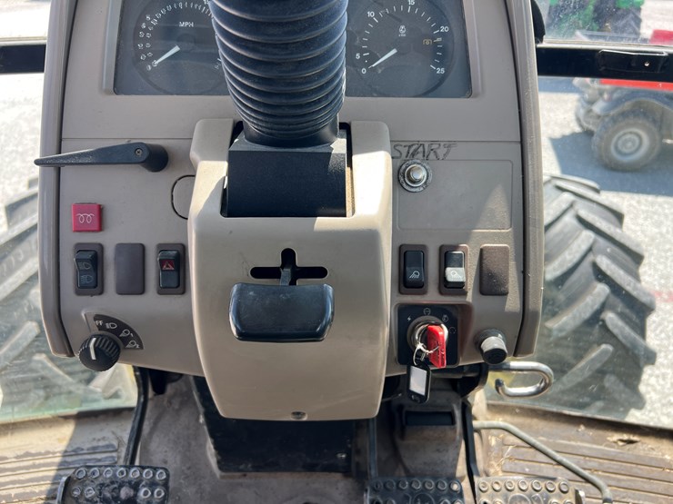 2006-john-deere-6715-image-9