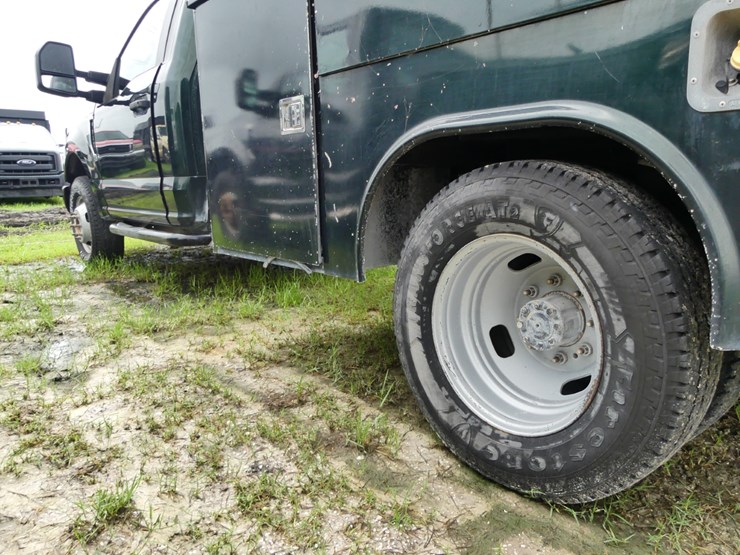 2019-ford-f350-xl-image-8