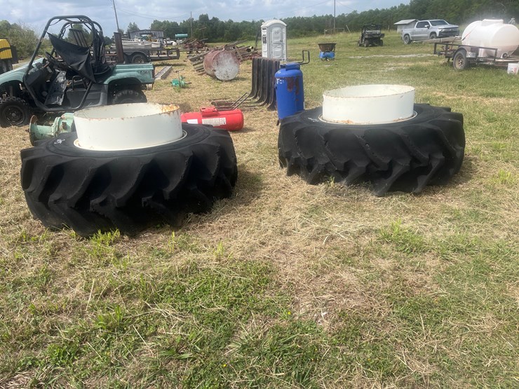 #205-•-lot-of-2-tractor-tires-image-1