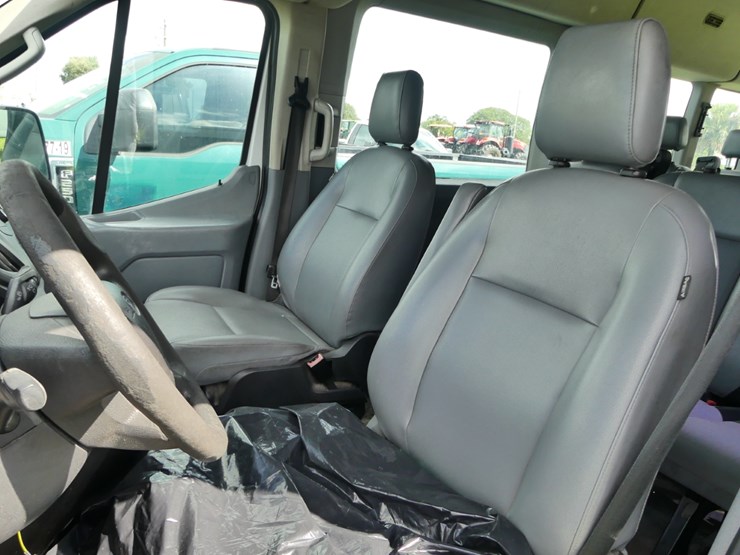 2017-ford-transit-image-10