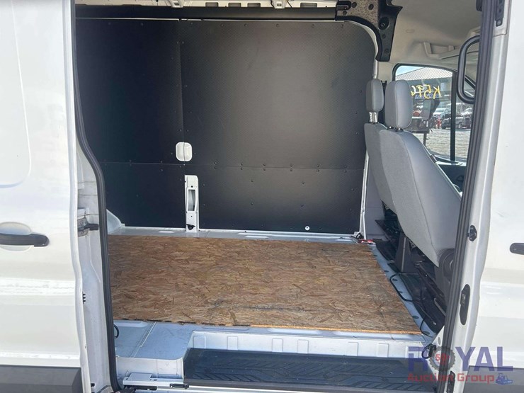 2018-ford-transit-image-25