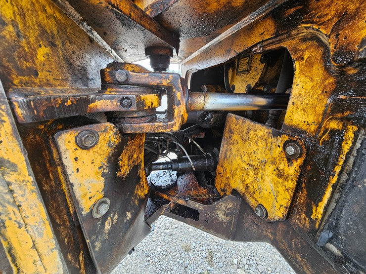 648-deere-648e-image-52